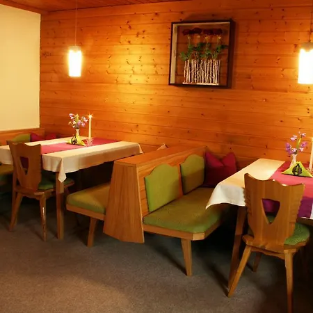 Haus Alpenheim Mathias Guest house *